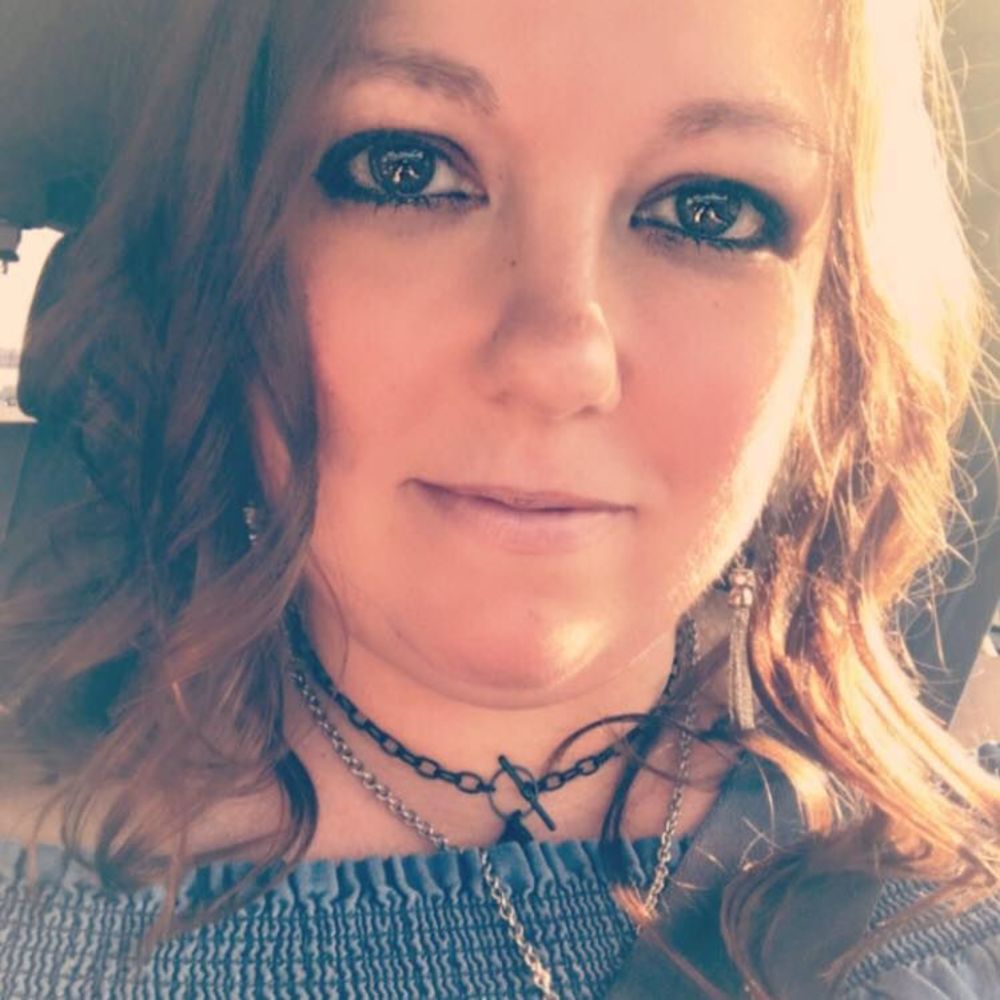 Meet your Posher, Suzanne